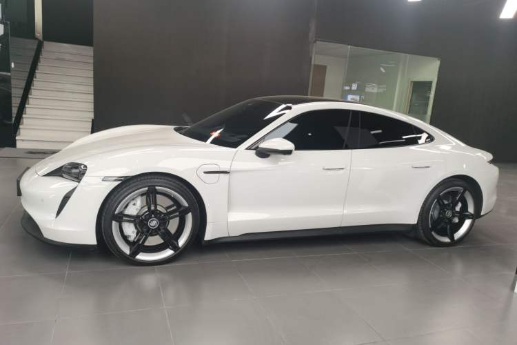 Used Porsche Taycan 2022 Taycan Exterior 3