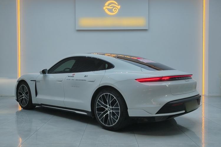 Used Porsche Taycan 2022-Year Updated Taycan Exterior 3