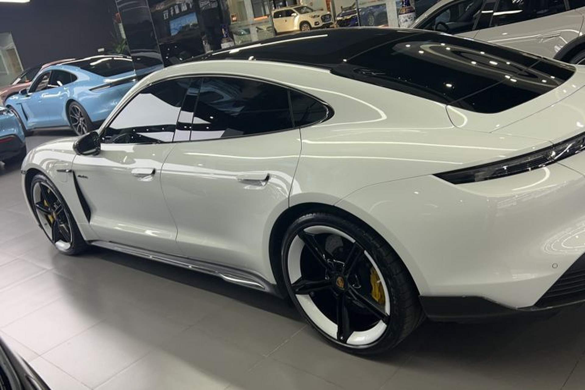 Used Porsche Taycan 2022-Year Restyled Taycan Turbo S Exterior 5