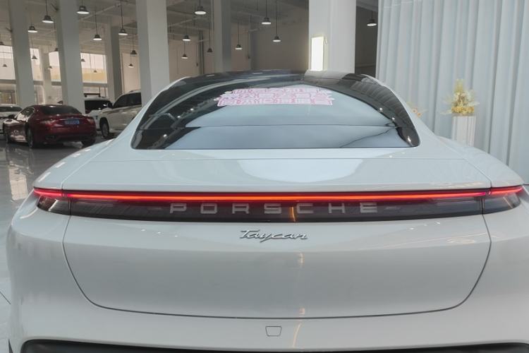 Used Porsche Taycan 2022-Year Updated Taycan Exterior 7