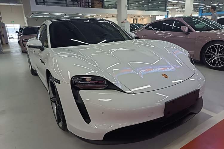Used Porsche Taycan 2022 Taycan Front Right 45 Deg