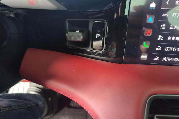 Used Porsche Taycan 2022-Year Updated Taycan Gear Lever
