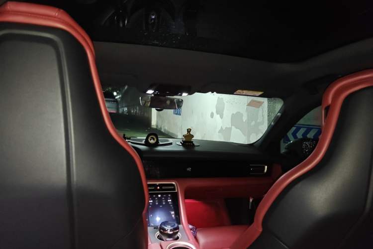Used Porsche Taycan 2022 Taycan Headliner