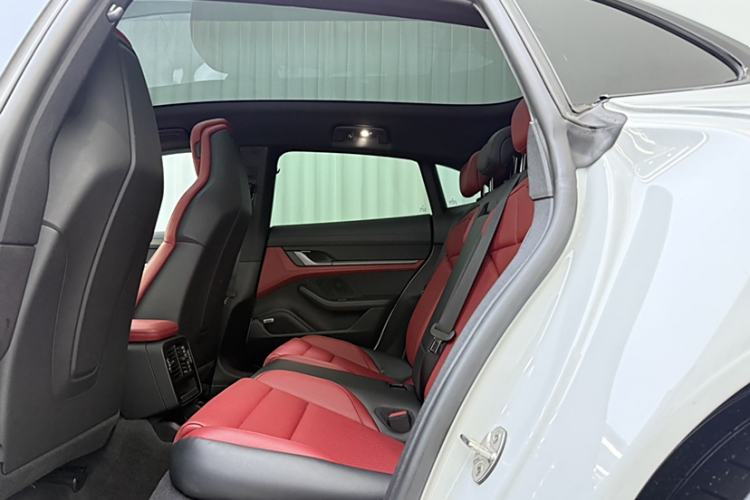 Used Porsche Taycan 2022 Taycan 4 Cross Turismo Interior 3