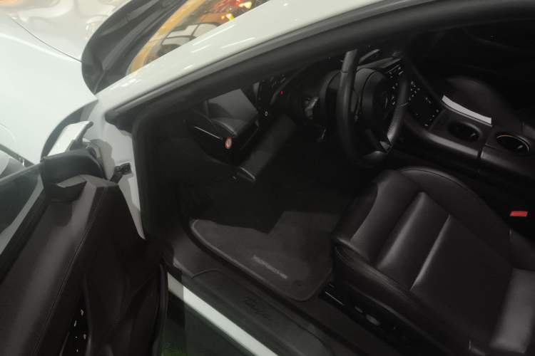 Used Porsche Taycan 2022 Taycan Interior 3