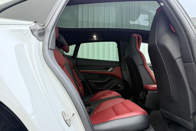 Used Porsche Taycan 2022 Taycan 4 Cross Turismo Interior 5