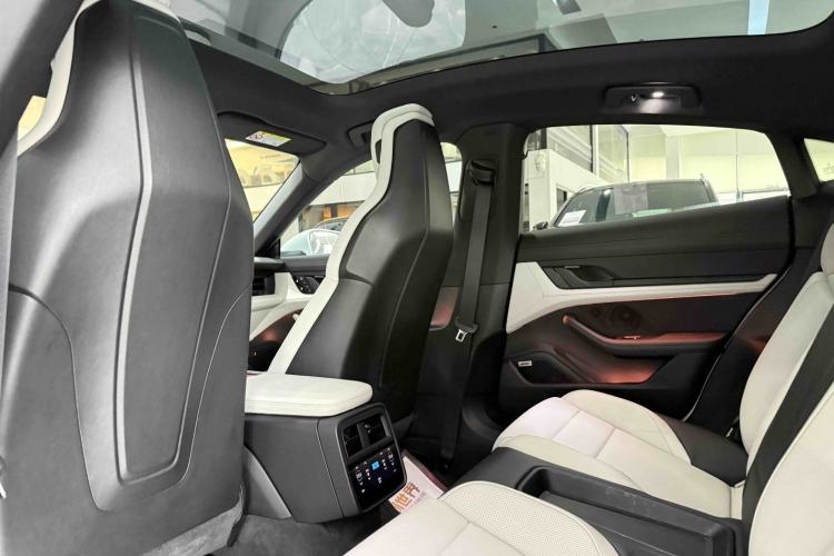Used Porsche Taycan 2022 Taycan Interior 6