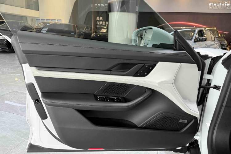 Used Porsche Taycan 2022 Taycan Interior 8