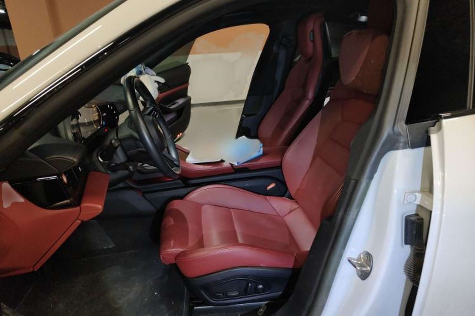 Used Porsche Taycan 2022-Year Restyled Taycan 4S Left Front Seat