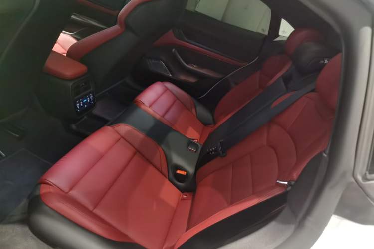 Used Porsche Taycan 2022 Taycan GTS Left Rear Seat