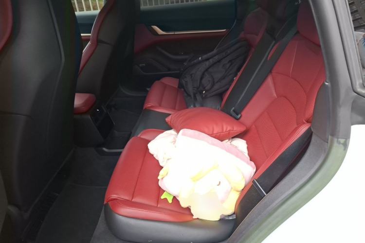 Used Porsche Taycan 2022-Year Restyled Taycan 4S Left Rear Seat