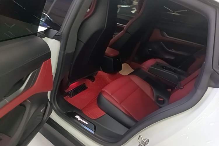 Used Porsche Taycan 2022 Taycan Left Rear Seat