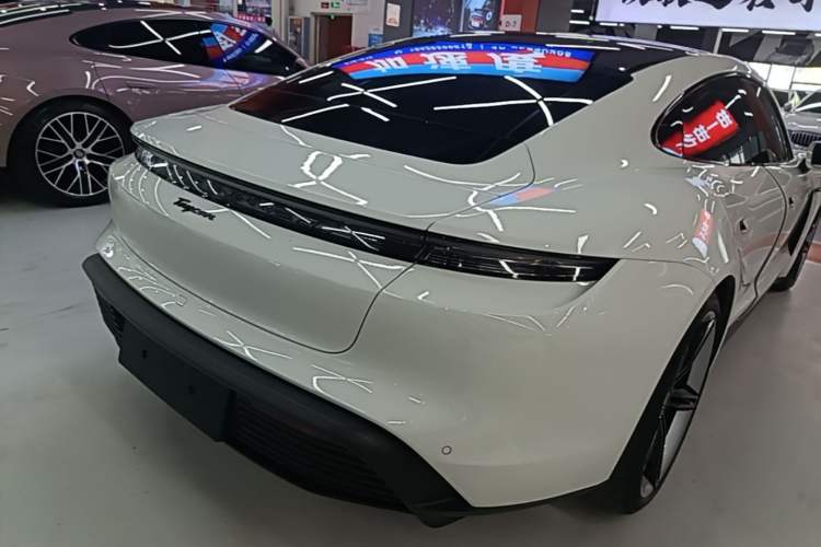 Used Porsche Taycan 2022 Taycan Rear Right 45 Deg