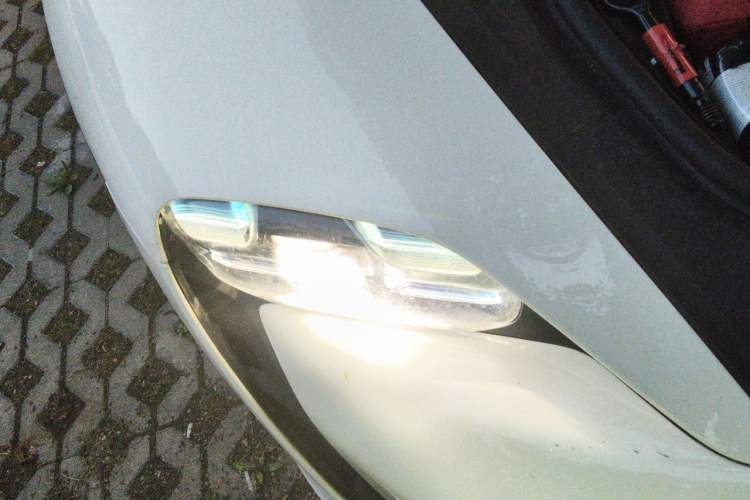 Used Porsche Taycan 2022-Year Restyled Taycan 4S Right Front Headlight