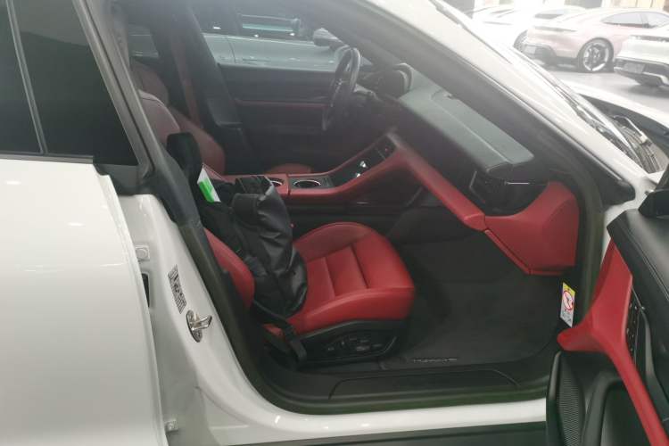 Used Porsche Taycan 2022 Taycan Right Front Seat
