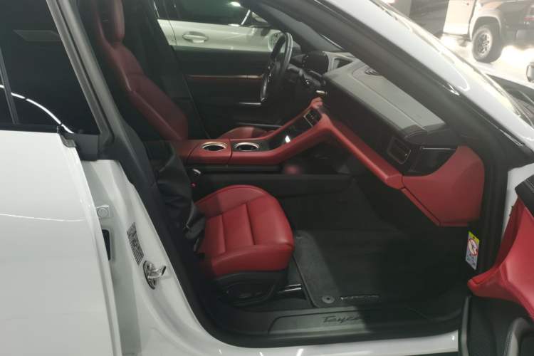 Used Porsche Taycan 2022 Taycan Right Front Seat
