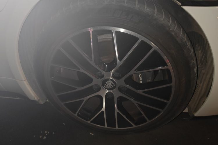 Used Porsche Taycan 2022 Taycan Right Front Wheel Hub
