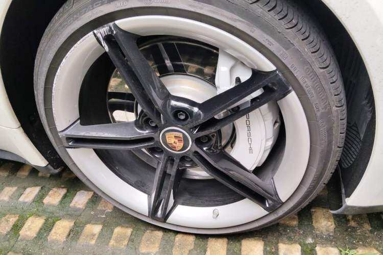 Used Porsche Taycan 2022 Taycan Right Front Wheel Hub