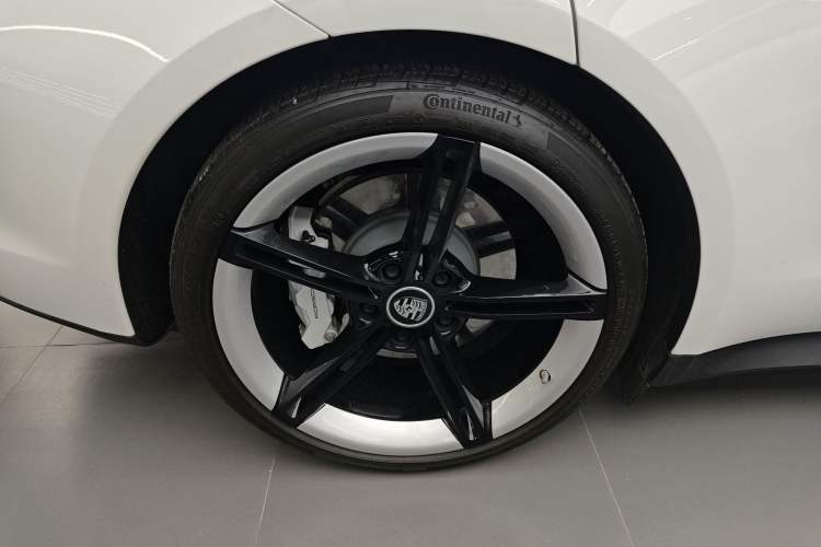 Used Porsche Taycan 2022 Taycan Right Rear Wheel Hub