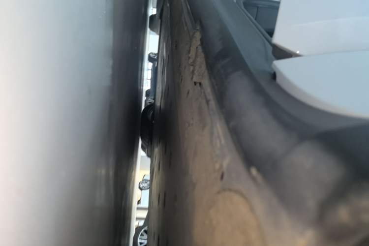 Used Porsche Taycan 2022-Year Updated Taycan Right Side Sill