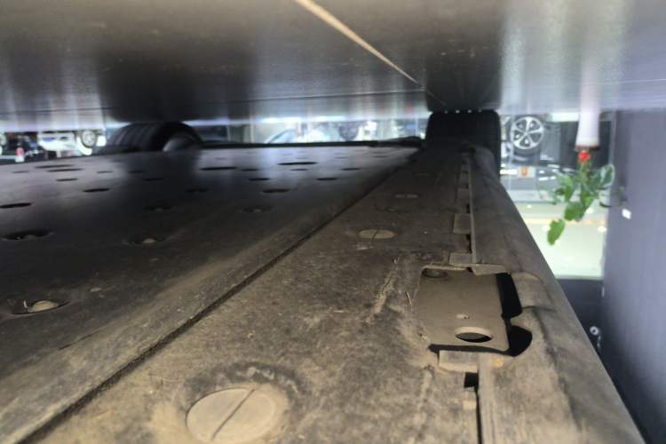 Used Porsche Taycan 2022 Taycan Right Side Sill