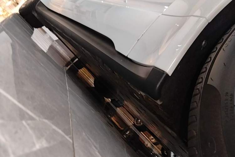 Used Porsche Taycan 2022 Taycan Right Side Sill