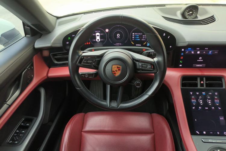 Used Porsche Taycan 2022-Year Updated Taycan Steering Wheel