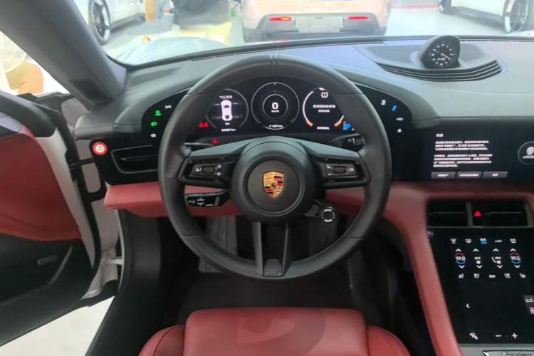 Used Porsche Taycan 2022-Year Updated Taycan Steering Wheel