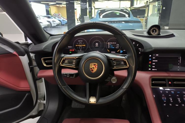 Used Porsche Taycan 2022-Year Updated Taycan Steering Wheel