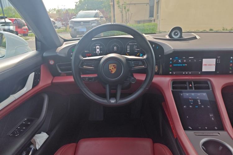 Used Porsche Taycan 2022-Year Updated Taycan Steering Wheel