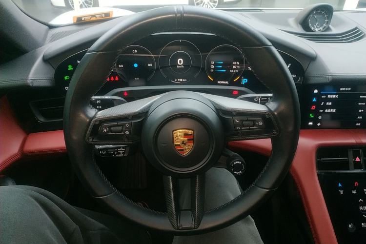 Used Porsche Taycan 2022-Year Updated Taycan Steering Wheel