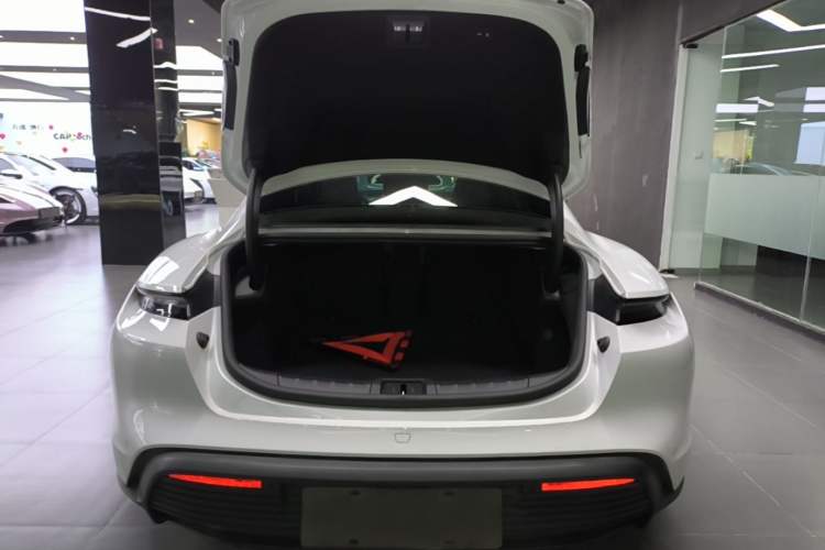 Used Porsche Taycan 2022-Year Updated Taycan Trunk