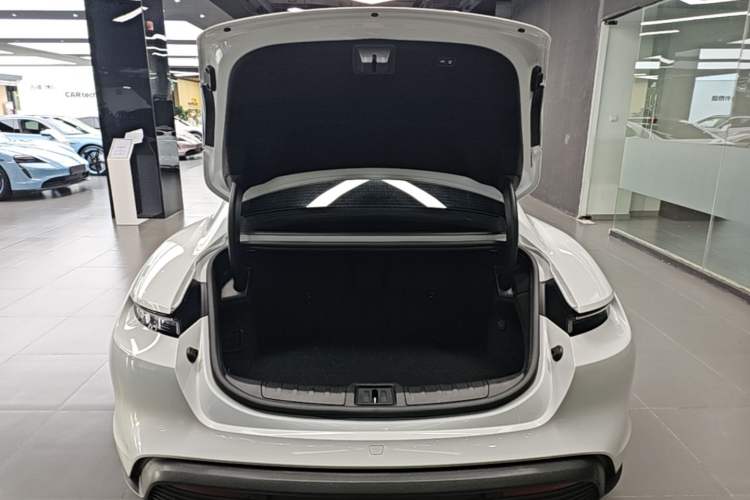 Used Porsche Taycan 2022-Year Updated Taycan Trunk