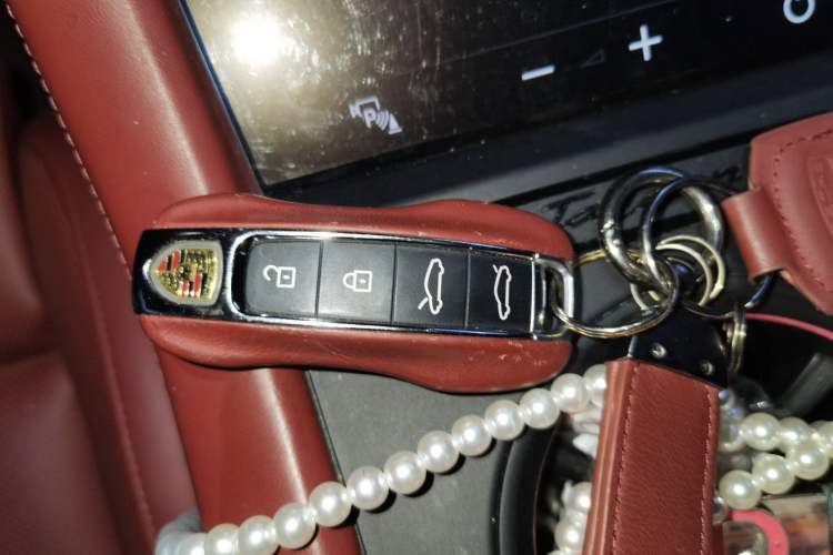 Used Porsche Taycan 2022 Taycan 4S Vehicle Key