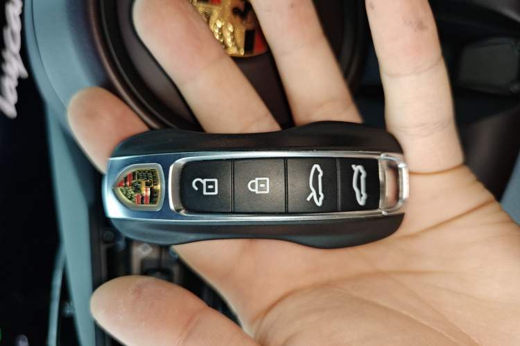 Used Porsche Taycan 2022 Taycan Vehicle Key