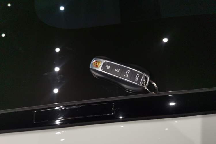 Used Porsche Taycan 2022 Taycan GTS Vehicle Key