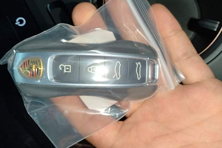 Used Porsche Taycan 2022 Taycan Vehicle Key