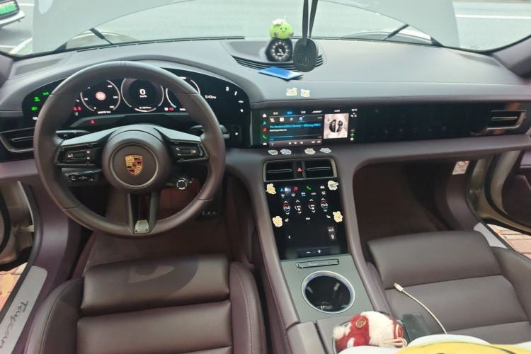 Used Porsche Taycan 2024 Taycan 4 Center Console