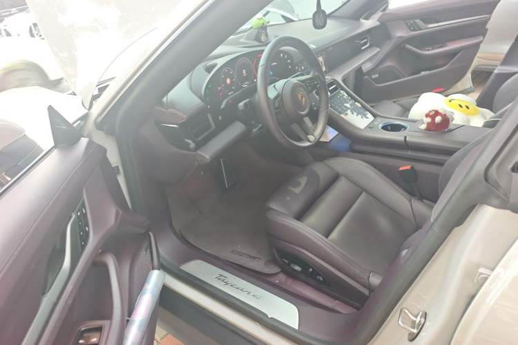 Used Porsche Taycan 2024 Taycan 4 Driver Seat