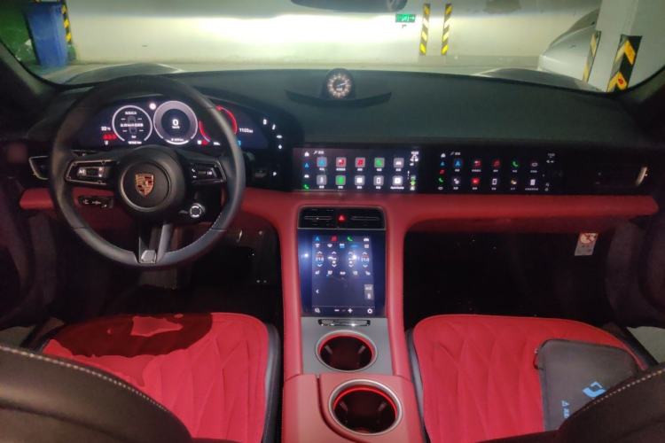 Used Porsche Taycan 2025 Taycan Center Console