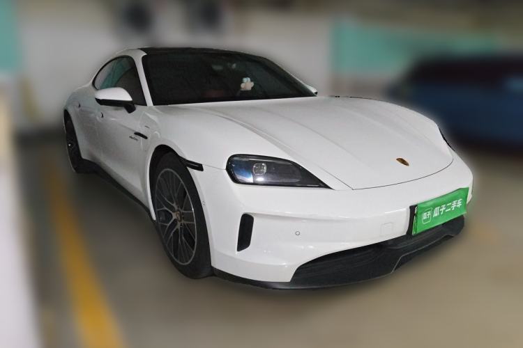 Used Porsche Taycan 2025 Taycan Front Right 45 Deg