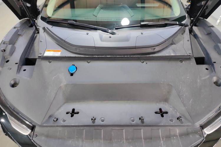 Used Qiantu K50 2018 Standard Model Engine Bay
