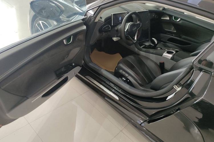 Used Qiantu K50 2018 Standard Model Interior 3