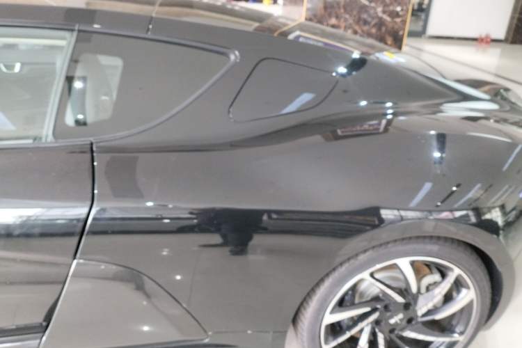 Used Qiantu K50 2018 Standard Model Interior 4