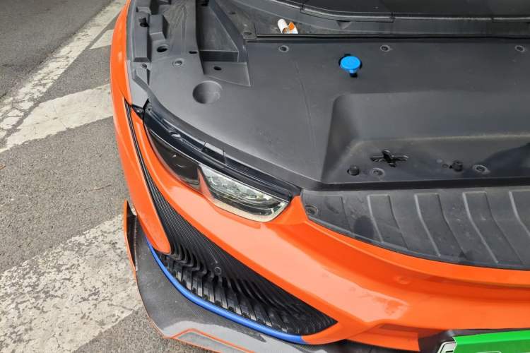 Used Qiantu K50 2018 Standard Model Right Front Headlight
