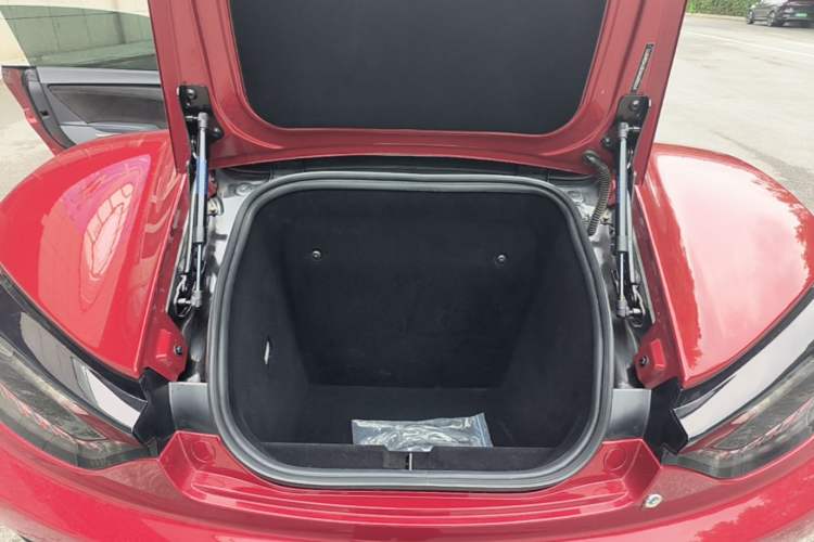 Used Qiantu K50 2018 Standard Model Trunk