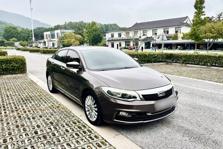 Used Qoros 3 2014 Sedan 1.6T Automatic ZhiZhen Model Exterior 3