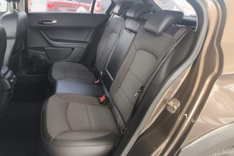 Used Qoros 3 2016 Urban SUV 1.6T Automatic Zhiyue Model Left Rear Seat