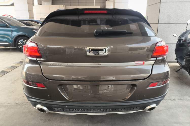 Used Qoros 3 2016 Urban SUV 1.6T Automatic Zhiyue Model Rear