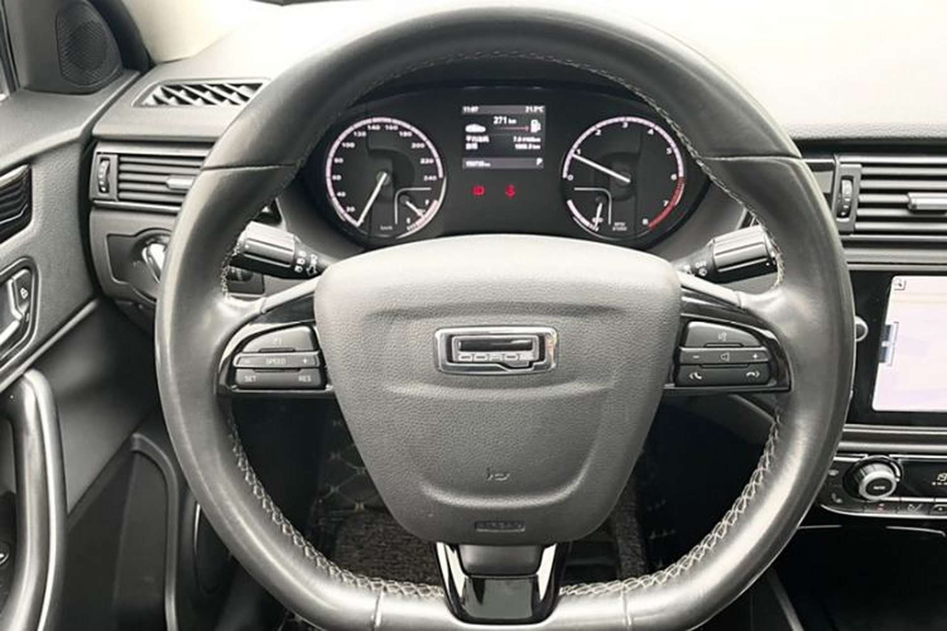 Used Qoros 3 2014 Sedan 1.6T Automatic ZhiZhen Model Steering Wheel